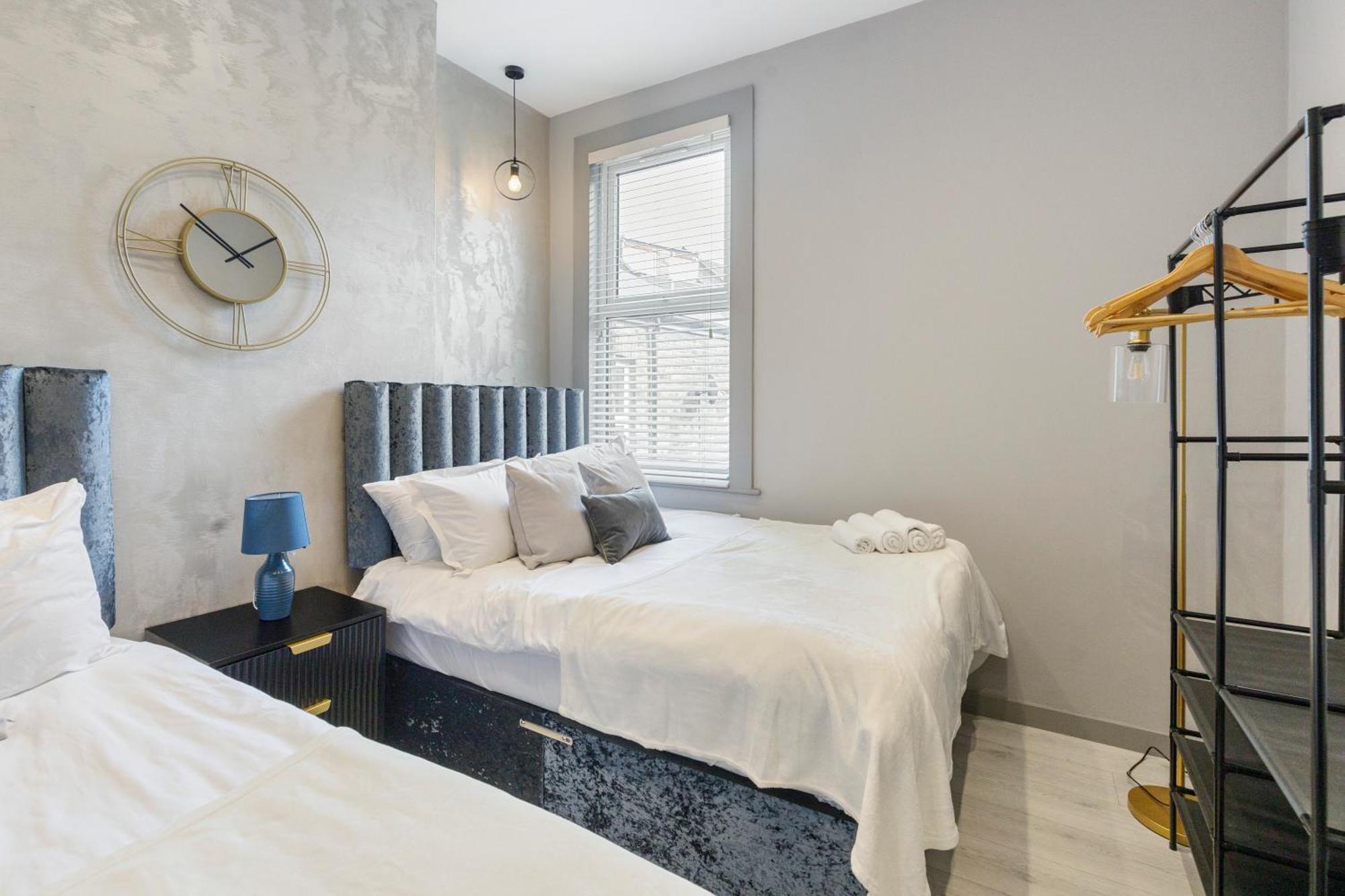 Wembley Luxury 3 Bedroom London Exterior foto