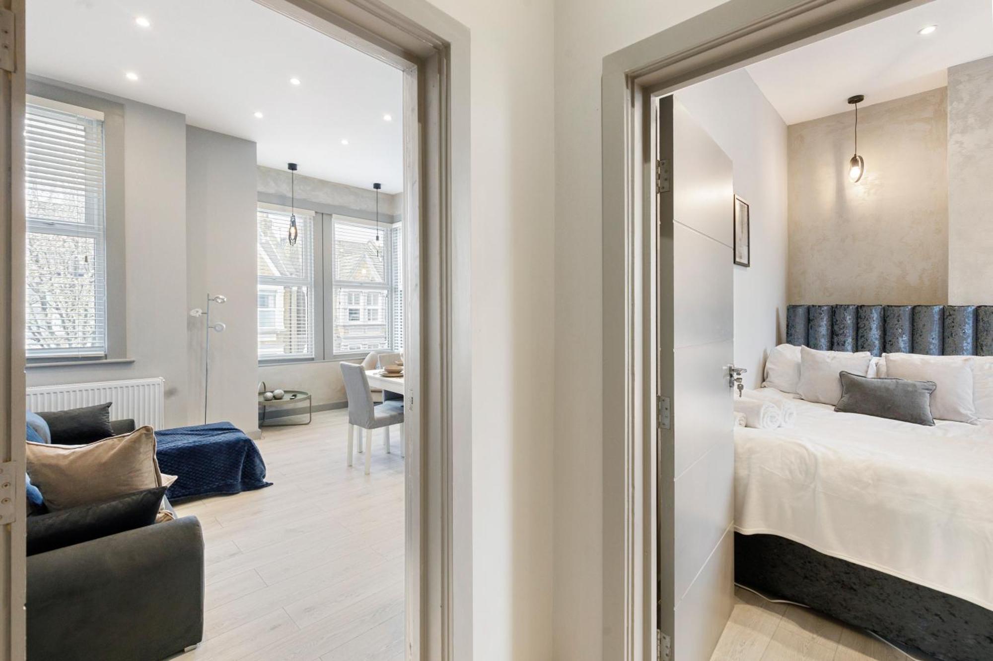 Wembley Luxury 3 Bedroom London Exterior foto